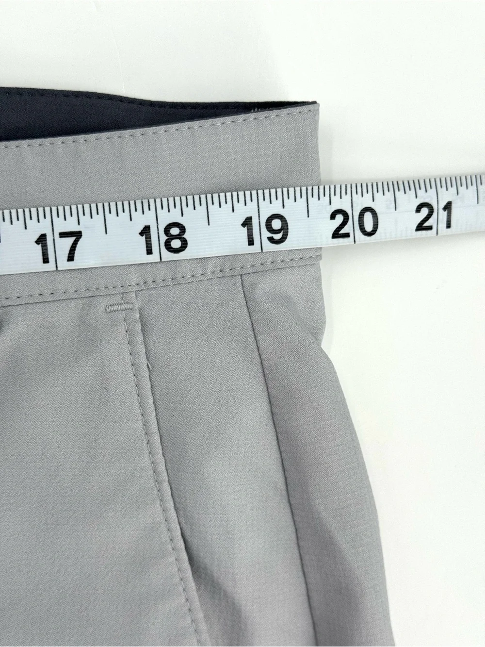 TravisMathew Men’s Golf Shorts Gray Size 36 Stretch 88% Polyester 12% Elastane